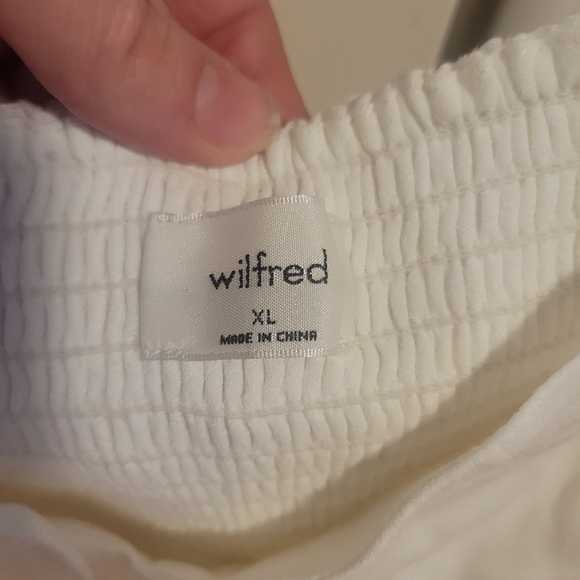 Brand new XL Wilfred top with tags - Picture 3 of 4